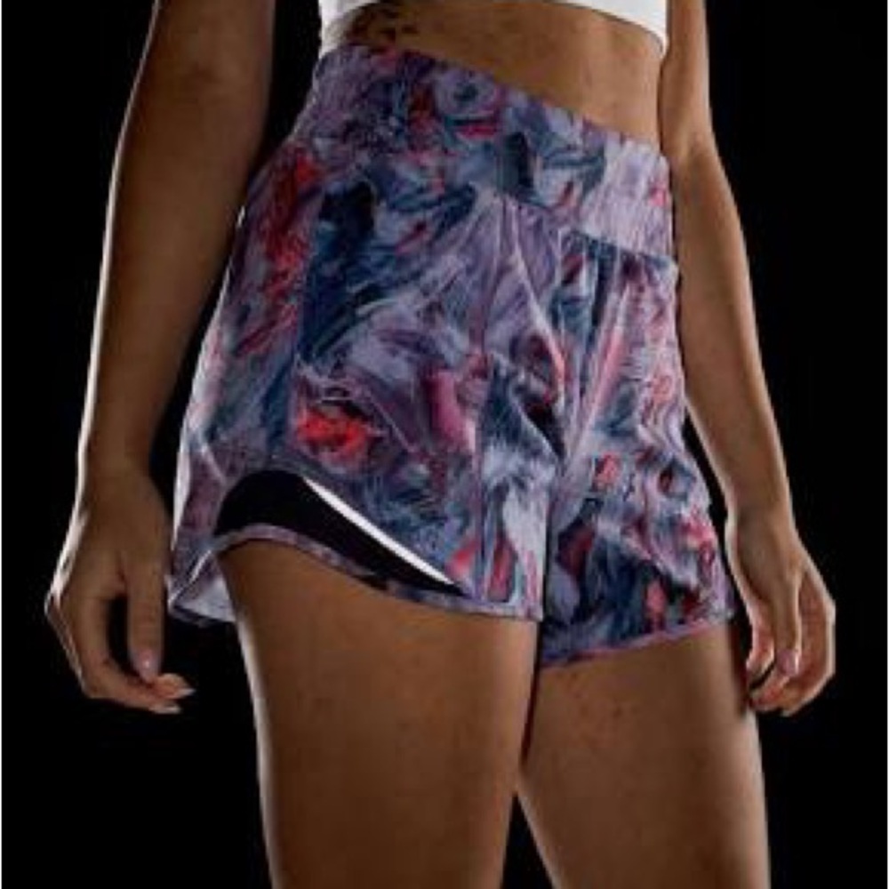 Lululemon Hotty Hot High Rise 4” Atmospheric Purple